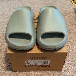 Yeezy Slide - Salt - Sz 10